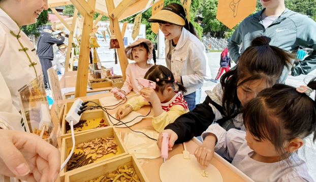 古建打卡熱度不減，“國潮養(yǎng)生”成假日新寵