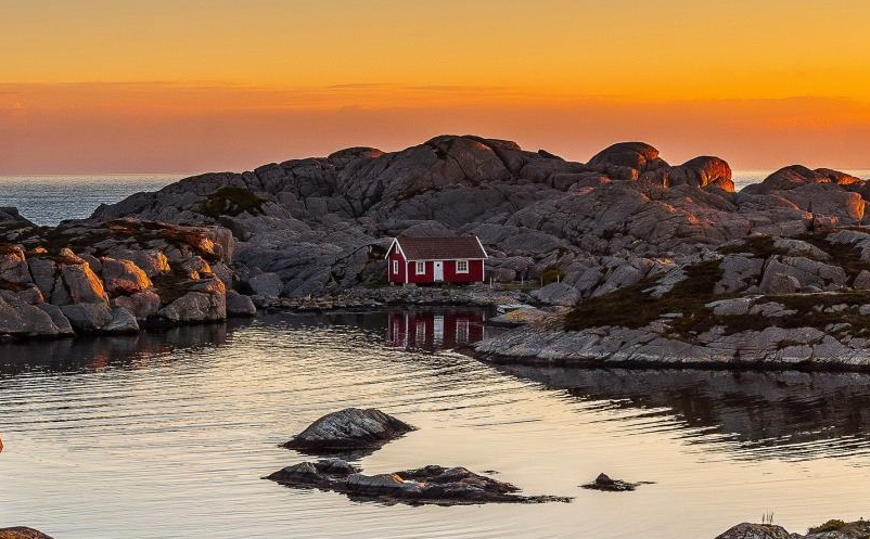 景區(qū)營(yíng)銷(xiāo)必須依靠現(xiàn)代科技以及網(wǎng)絡(luò)技術(shù)提供支持