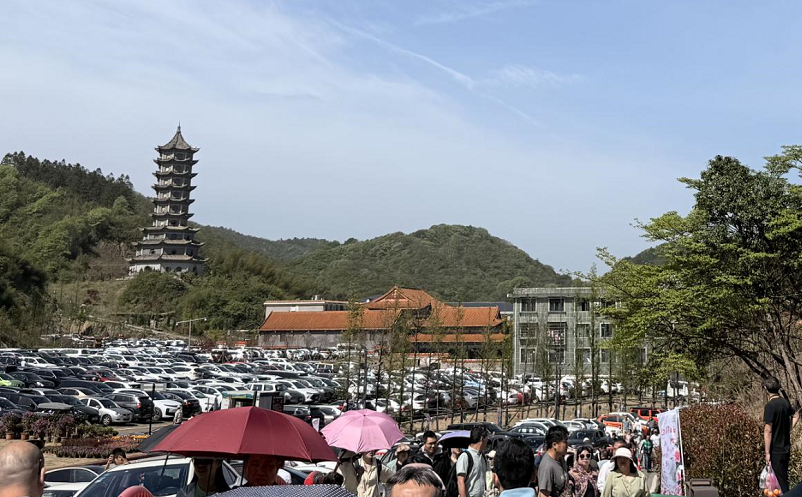 五一大圍山森林公園迎來客流高峰，易景通票務系統(tǒng)穩(wěn)定運行