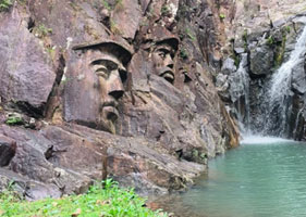 易景通景區(qū)票務(wù)系統(tǒng)和浙東十八潭(3A)達(dá)成合作協(xié)議